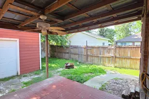 24023 Strong Pine Dr, Houston, TX 77336 - Photo 11