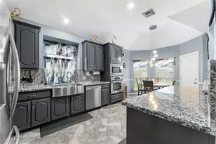22907 Bank Shade Ct, Tomball, TX 77375 - Photo 9
