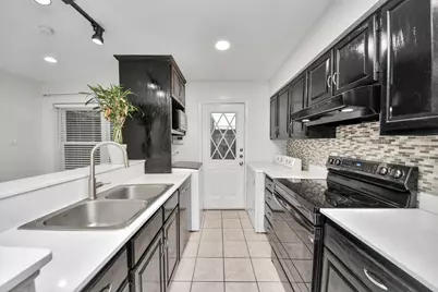 14585 Misty Meadow Lane, Houston, TX 77079 - Photo 11