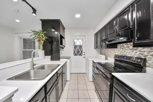 14585 Misty Meadow Ln, Houston, TX 77079 - Photo 11