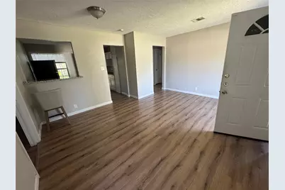 7339 Eisenhower Road, Houston, TX 77033 - Photo 5