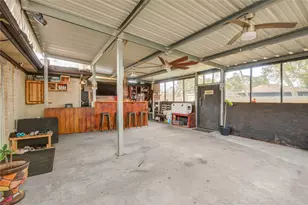 108 Spruce St, Lake Jackson, TX 77566 - Photo 25