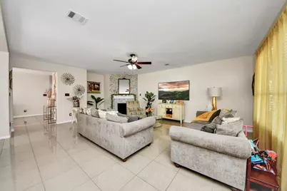 10803 Shannon Mills Lane, Houston, TX 77075 - Photo 27