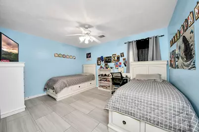 10803 Shannon Mills Lane, Houston, TX 77075 - Photo 43