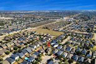 10803 Shannon Mills Ln, Houston, TX 77075 - Photo 7