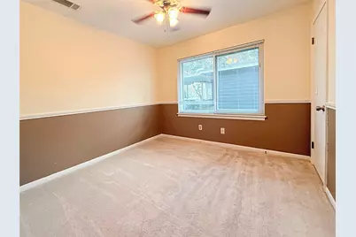 116 Cypress Street, Lake Jackson, TX 77566 - Photo 9