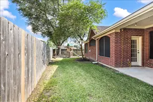 1306 Golden Sun Ct, Pasadena, TX 77586 - Photo 33