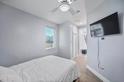 2413 Pease Street, Houston, TX 77003 - Photo 9