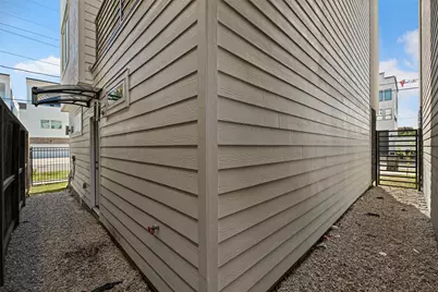 2413 Pease Street, Houston, TX 77003 - Photo 7