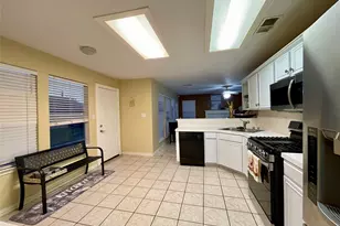 11723 Turtle Lake Dr, Houston, TX 77064 - Photo 13