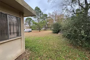 300 Echols St, Prairie View, TX 77446 - Photo 7