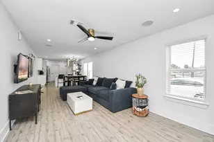 7003 Darien St, Houston, TX 77028 - Photo 9