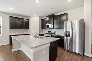 2532 Dunsmore Oak Dr, Pearland, TX 77089 - Photo 5
