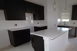 1313 Blue Moon Ln, La Marque, TX 77568 - Photo 9