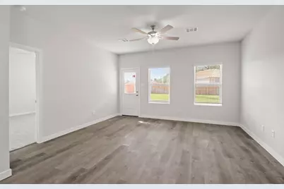 492 Shoreview Drive, Conroe, TX 77303 - Photo 9