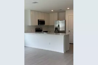 335 Parkin Court, Conroe, TX 77303 - Photo 5