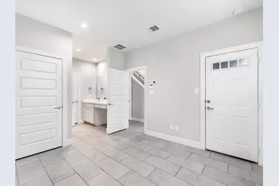 2727 Clinton Drive, Houston, TX 77020 - Photo 7