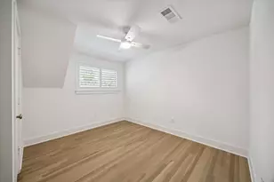12222 Broken Bough Dr, Houston, TX 77024 - Photo 25