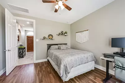 8806 Lakeshore Bend Drive, Houston, TX 77080 - Photo 39