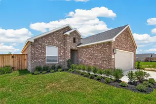 1411 Terry Roberts Dr, Angleton, TX 77515 - Photo 3