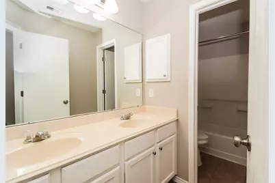 10005 Sterling Place Drive, Conroe, TX 77303 - Photo 15