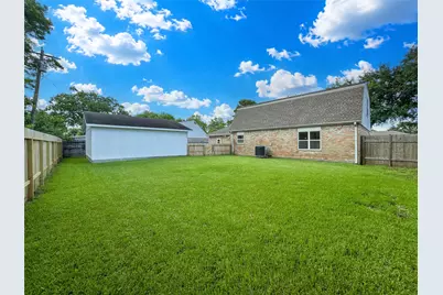 2323 37th Avenue N, Texas City, TX 77590 - Photo 25