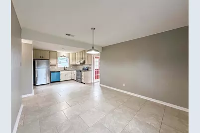 2323 37th Avenue N, Texas City, TX 77590 - Photo 13