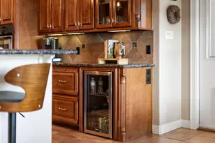 1012 Enchanted Oaks Dr, Angleton, TX 77515 - Photo 19