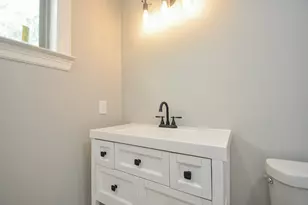 6114 Wedgefield St, Houston, TX 77028 - Photo 11