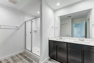 12322 Churchill downs Dr, Houston, TX 77047 - Photo 17