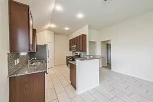 2630 Zephyr Ln, Rosenberg, TX 77471 - Photo 11