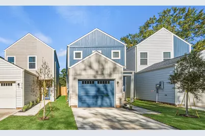 708 W Dallas Street, Conroe, TX 77301 - Photo 1