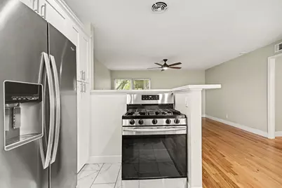 4020 Blue Bonnet Boulevard #K, Houston, TX 77025 - Photo 9
