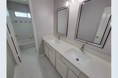 9410 Barretts Glen Court, Houston, TX 77065 - Photo 33
