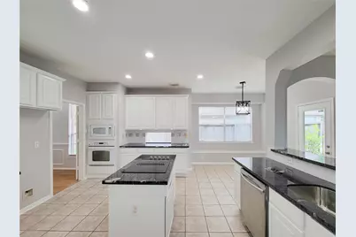 9410 Barretts Glen Court, Houston, TX 77065 - Photo 11