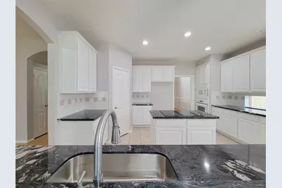 9410 Barretts Glen Court, Houston, TX 77065 - Photo 13