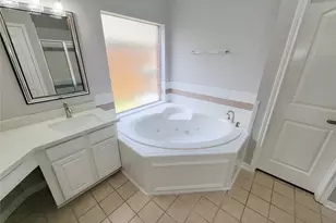 9410 Barretts Glen Ct, Houston, TX 77065 - Photo 23
