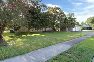 2 Elm Pl, Angleton, TX 77515 - Photo 11