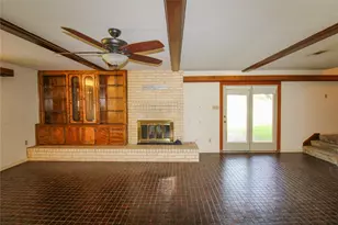 2 Elm Pl, Angleton, TX 77515 - Photo 19