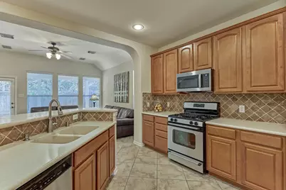 3 Julienne Trace, The Woodlands, TX 77381 - Photo 11