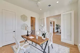 1946 Pech Rd, Houston, TX 77055 - Photo 5