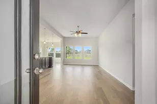 411 Wellshire Dr, West Columbia, TX 77486 - Photo 5