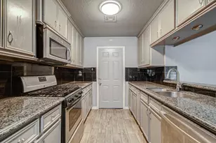 11910 Hunkler Dr, Houston, TX 77047 - Photo 5