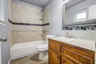 11910 Hunkler Dr, Houston, TX 77047 - Photo 9