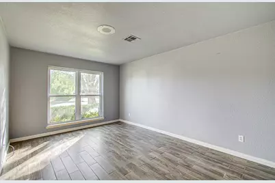 11910 Hunkler Drive, Houston, TX 77047 - Photo 11