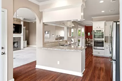 1106 W Forest Avenue, Shoreacres, TX 77571 - Photo 9