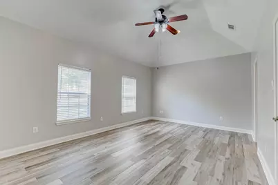 8411 Syms Street, Fulshear, TX 77441 - Photo 23