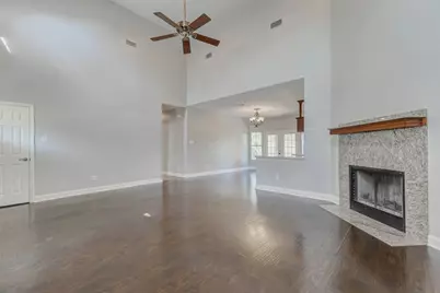 8411 Syms Street, Fulshear, TX 77441 - Photo 9