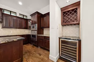 2409 Commonwealth St, Houston, TX 77006 - Photo 25