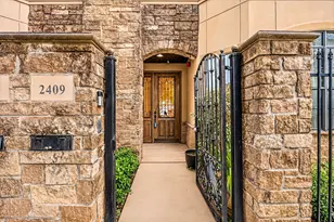 2409 Commonwealth St, Houston, TX 77006 - Photo 33